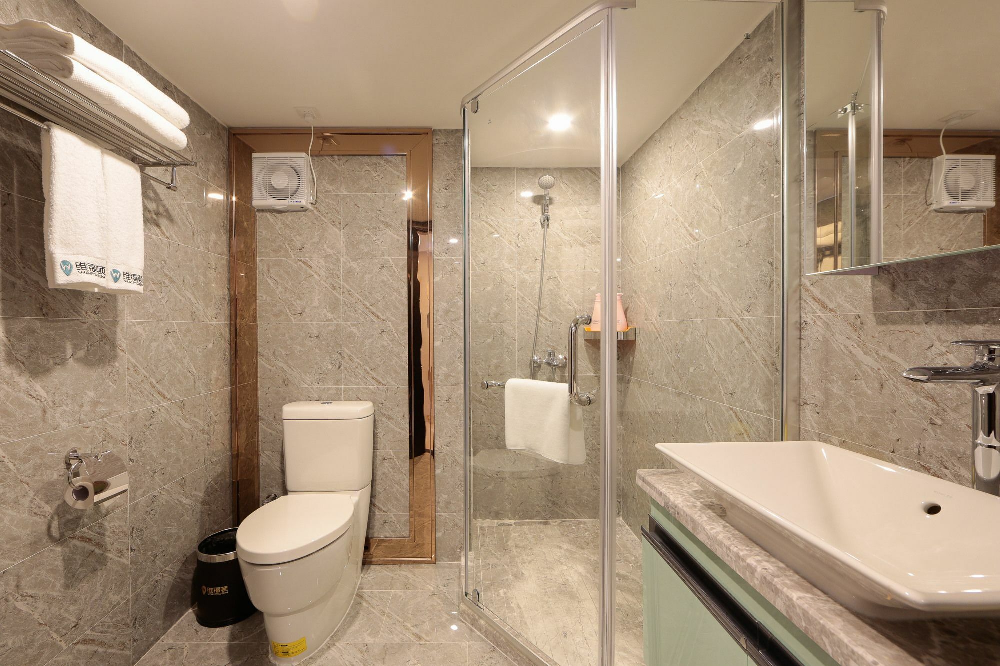 Waifiden Duplex Hotel Apartment Zhongyong Jinyu Branch-Free Shuttle Bus During The Canton Fair Exteriér fotografie